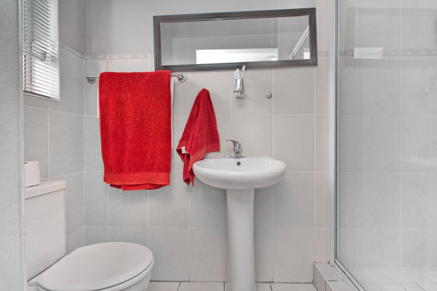 2 Bedroom Property for Sale in Parsonsvlei Eastern Cape